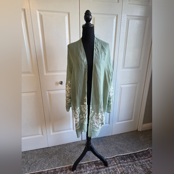 Sage Green Kimono - Picture 2 of 4